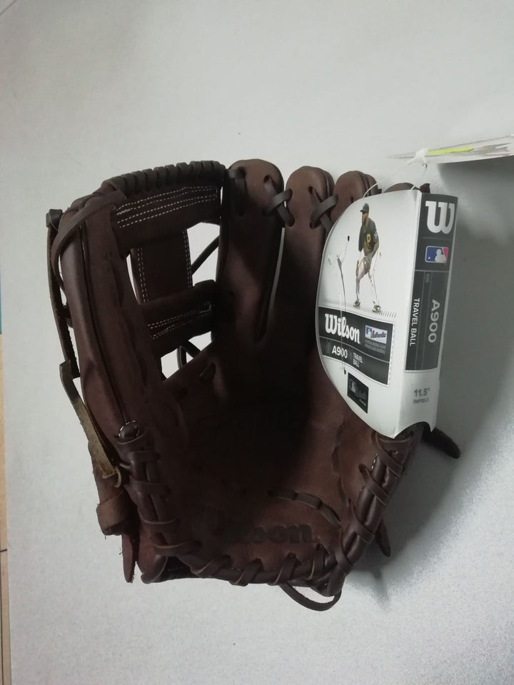 Wilson A900